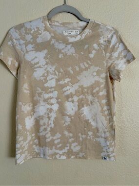 abercrombie kids Beige & White Tie-Dye Crew Tee
